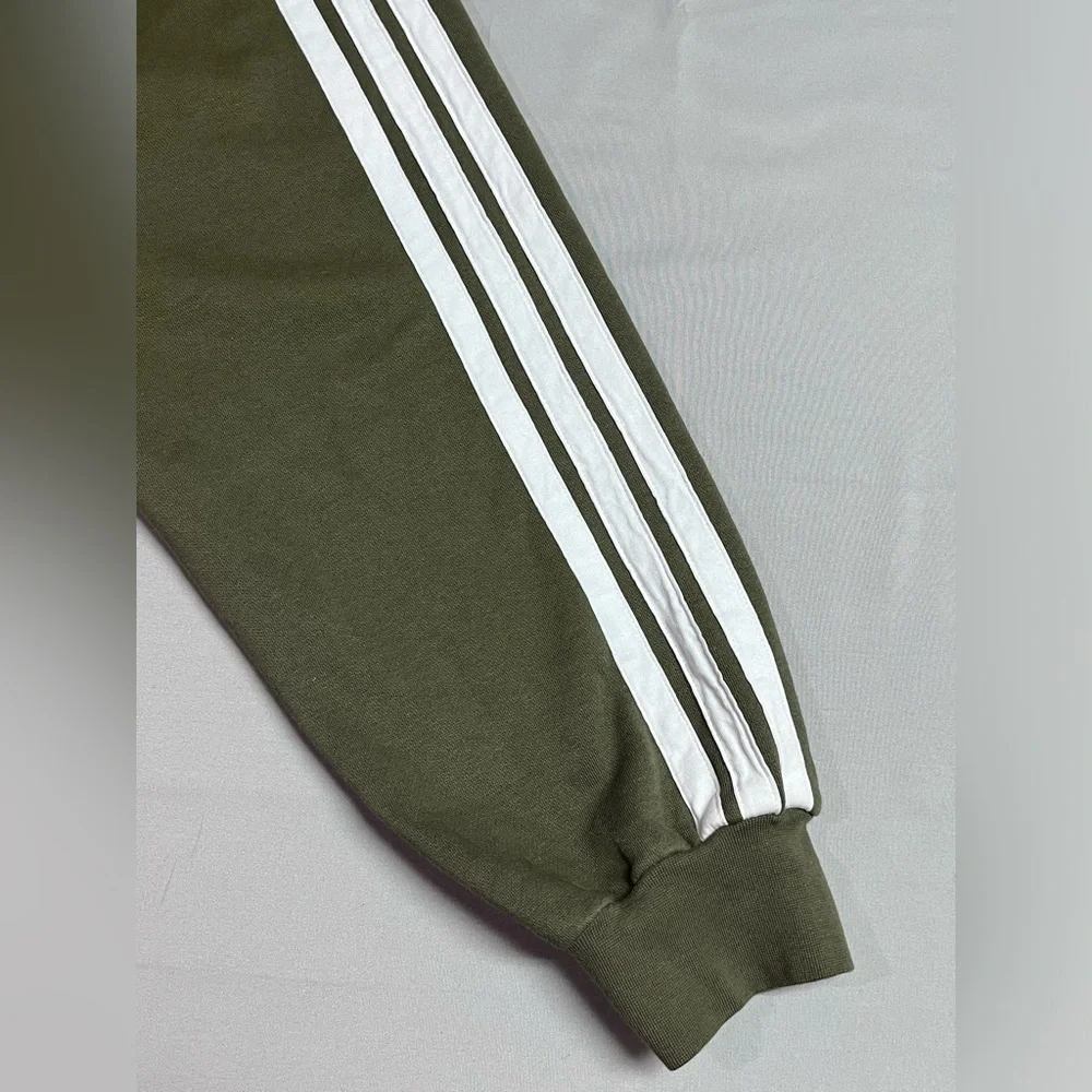 Adidas Men's Sweater Olive Green Size L . NWT - Picture 3 of 5